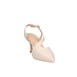 Decolleté in pelle beige