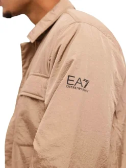Giubbino con due tasconi e zip Crinkle beige