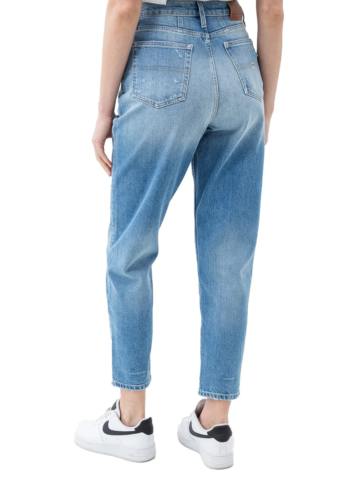 Jeans Mom Fit tapered con abrasioni denim chiaro