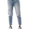 Jeans mom stretch a vita alta in denim chiaro