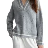 Maglia a V manica lunga all over grigio