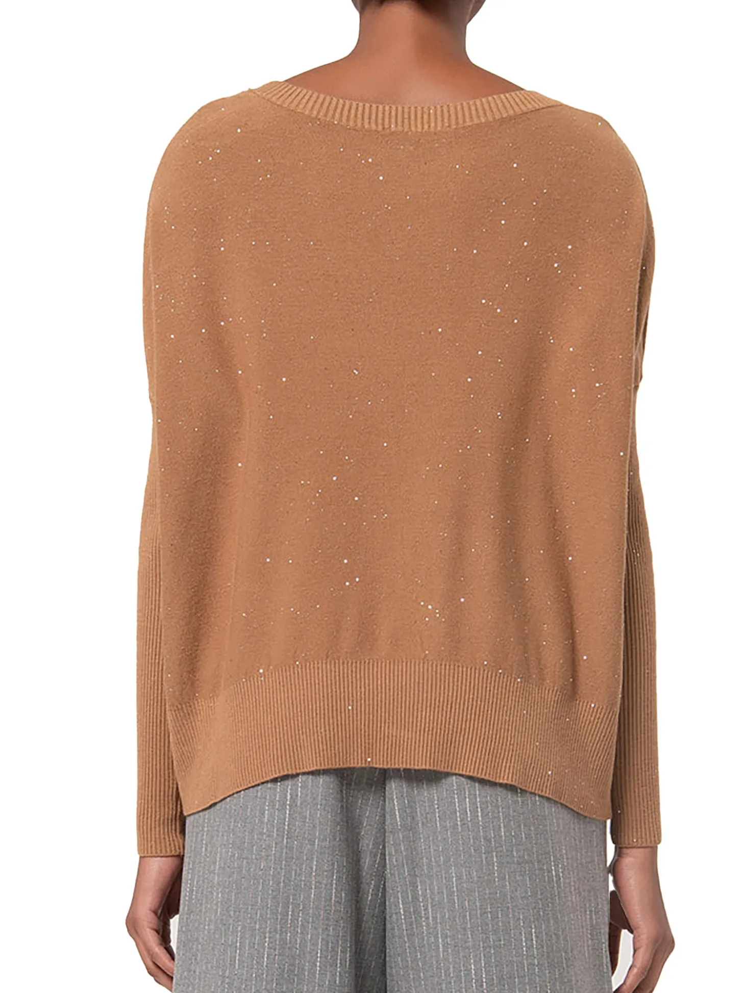 Maglia luminosa con scollo a barca camel