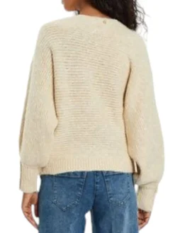 Maglione a barca con bottoni decorativi crema