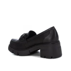 Mocassino con tacco largo e fibbia nero