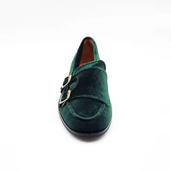 Mocassino in vellutto con doppia fibbia verde
