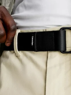 Pantaloni Chino con cintura beige
