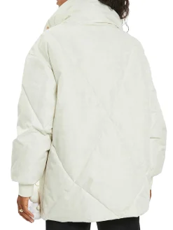 Piumino logato con collo alto e portachiavi orsetto bianco