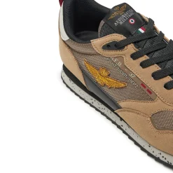 Sneakers ecopelle e mesh con aquila turrita e ricamo posteriore beige/