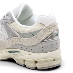 Sneakers M2002 suede e mesh panna
