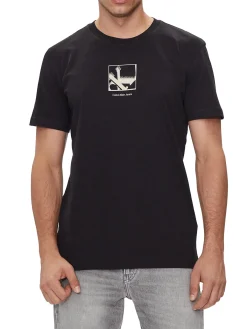 T-shirt a maniche corte con grafica del logo sul petto nero