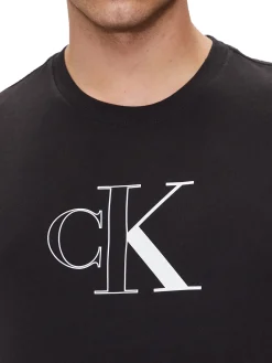 T-shirt a maniche corte con stampa logo frontale nero