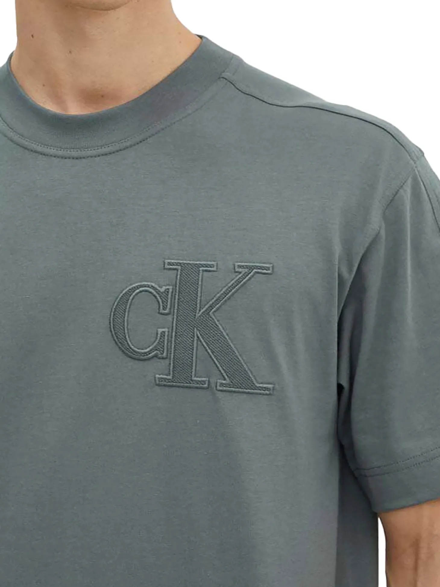 T-shirt a maniche corte con logo sul petto grigio